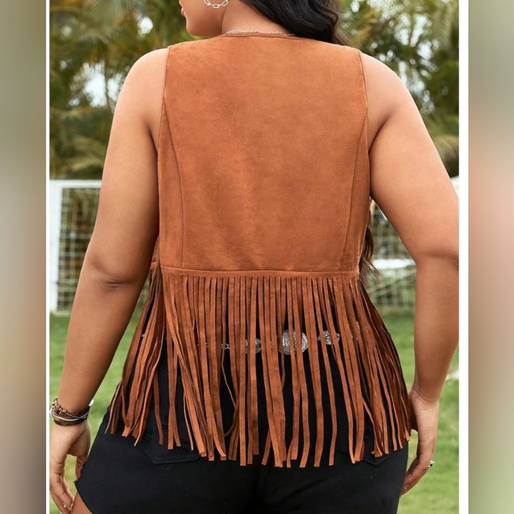 AMAZON  Womens Plus Size     Brown Suede Fringe Vest - Picture 2 of 4